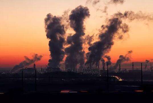 生態(tài)環(huán)境部：“五個精準(zhǔn)”應(yīng)對秋冬季大氣污染 重污染次數(shù)同比減50%